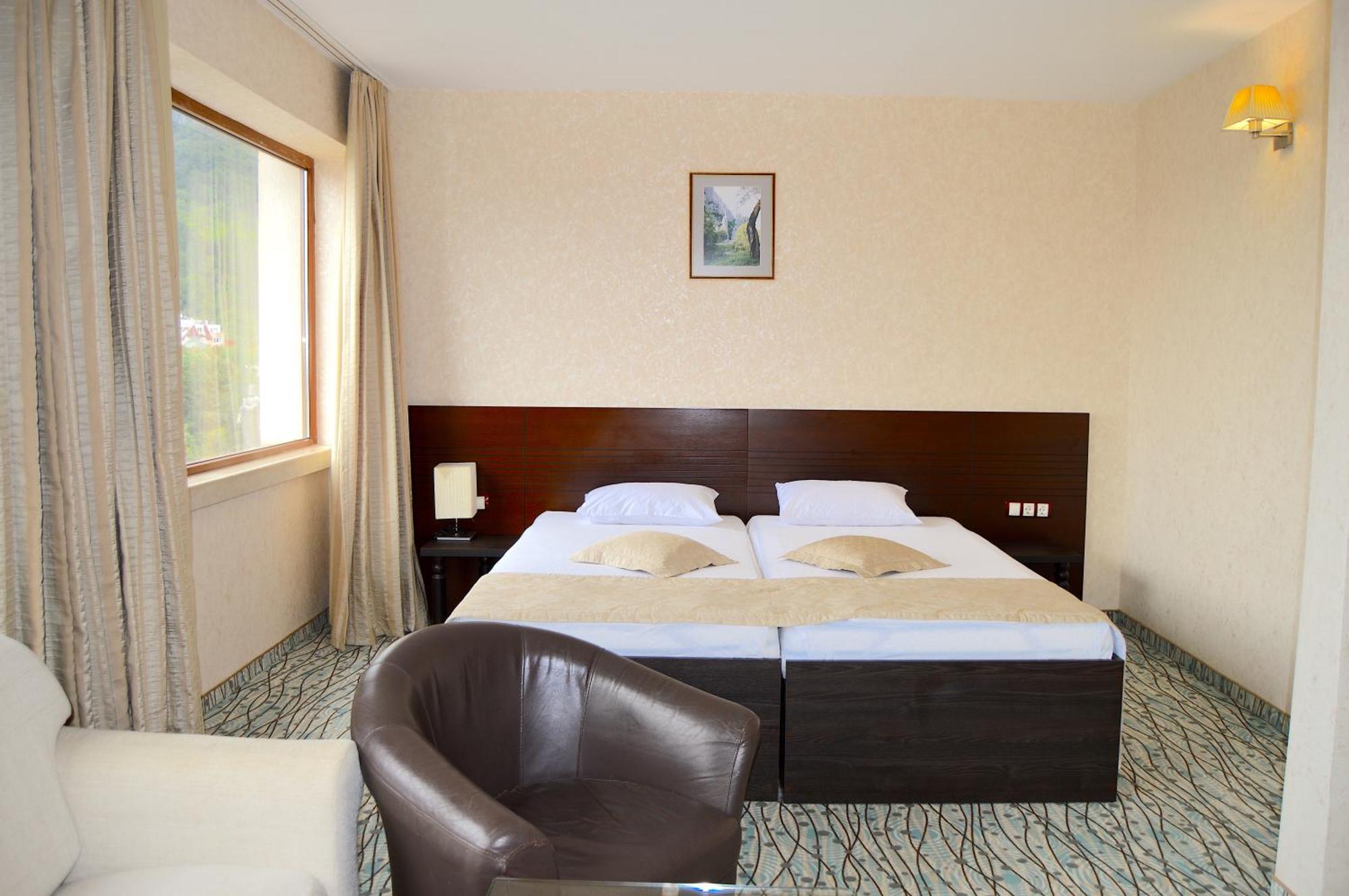 Hemus Hotel - Vratza Vratsa Екстер'єр фото