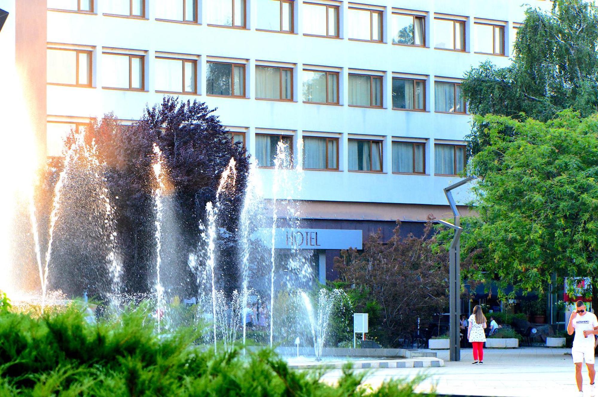 Hemus Hotel - Vratza Vratsa Екстер'єр фото