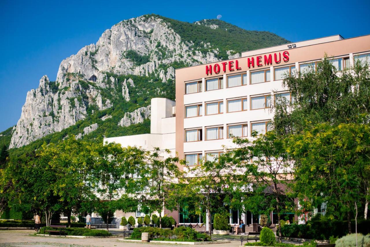 Hemus Hotel - Vratza Vratsa Екстер'єр фото