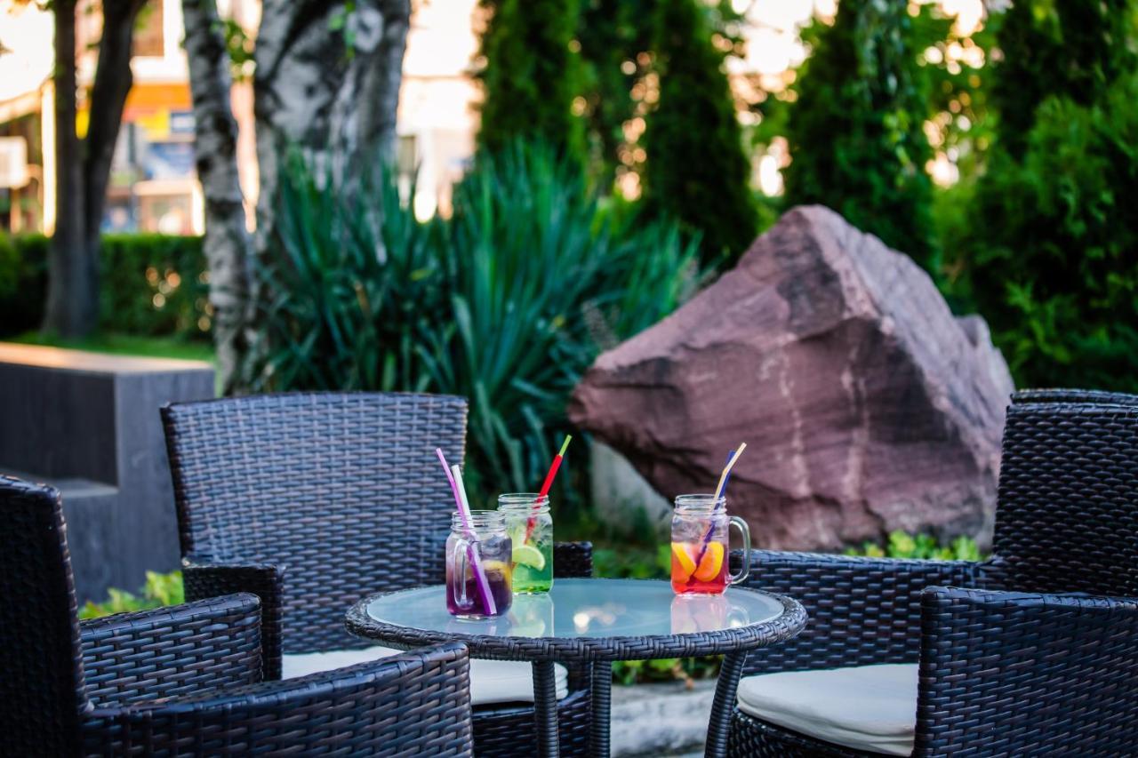 Hemus Hotel - Vratza Vratsa Екстер'єр фото