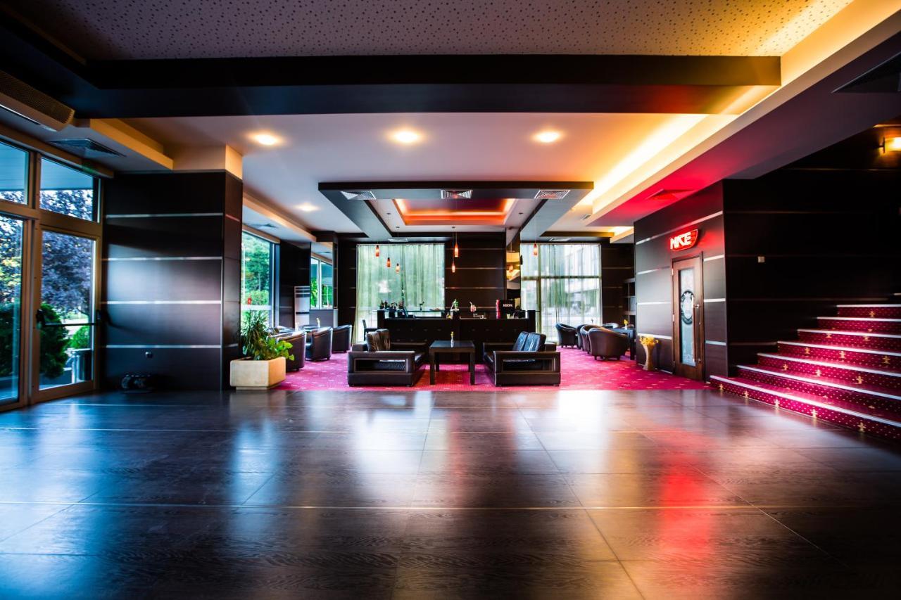 Hemus Hotel - Vratza Vratsa Екстер'єр фото
